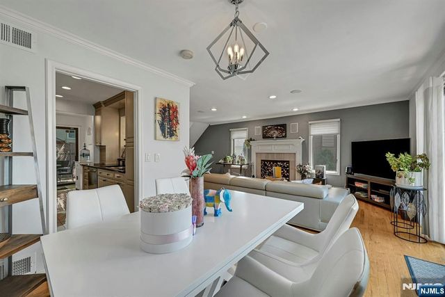 9 Yorkview Drive A3, Edgewater, NJ 07020