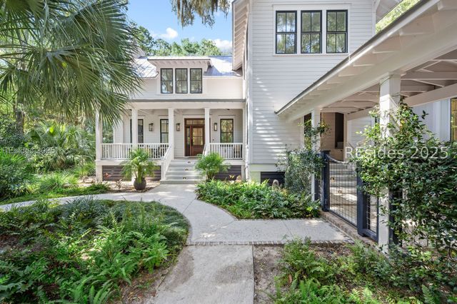 303 Spring Island Dr, Okatie, SC 29909