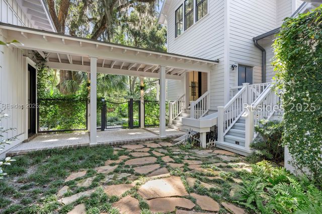 303 Spring Island Dr, Okatie, SC 29909