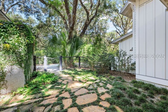 303 Spring Island Dr, Okatie, SC 29909