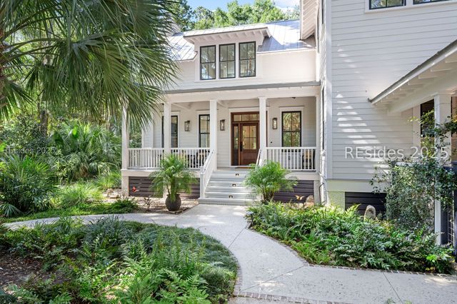 303 Spring Island Dr, Okatie, SC 29909