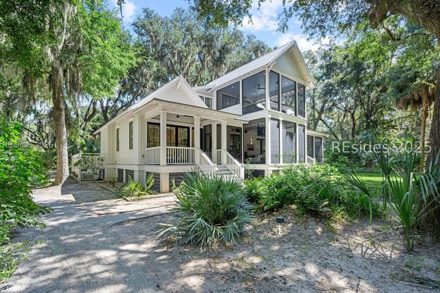 303 Spring Island Dr, Okatie, SC 29909
