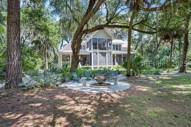 303 Spring Island Dr, Okatie, SC 29909