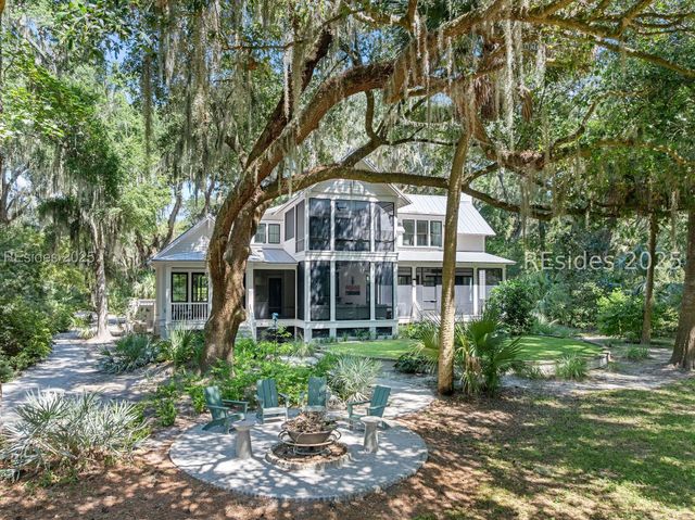 303 Spring Island Dr, Okatie, SC 29909