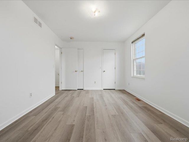 15913 N Franklin Drive, Clinton Township, MI 48038