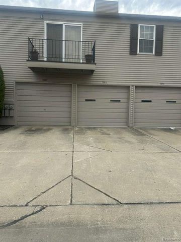 15913 N Franklin Drive, Clinton Township, MI 48038