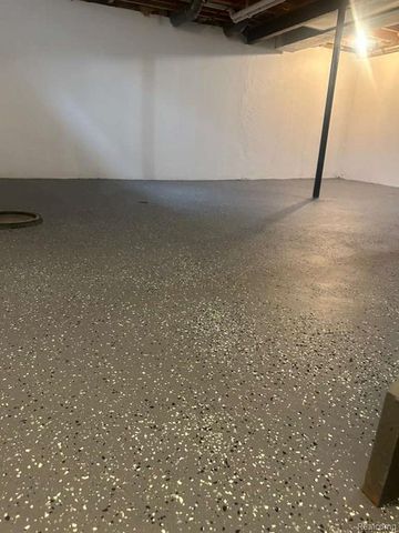 15913 N Franklin Drive, Clinton Township, MI 48038