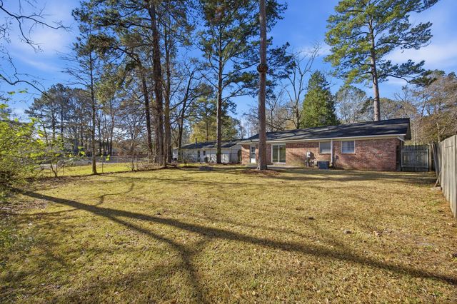 202 Elliott Drive, Ladson, SC 29456