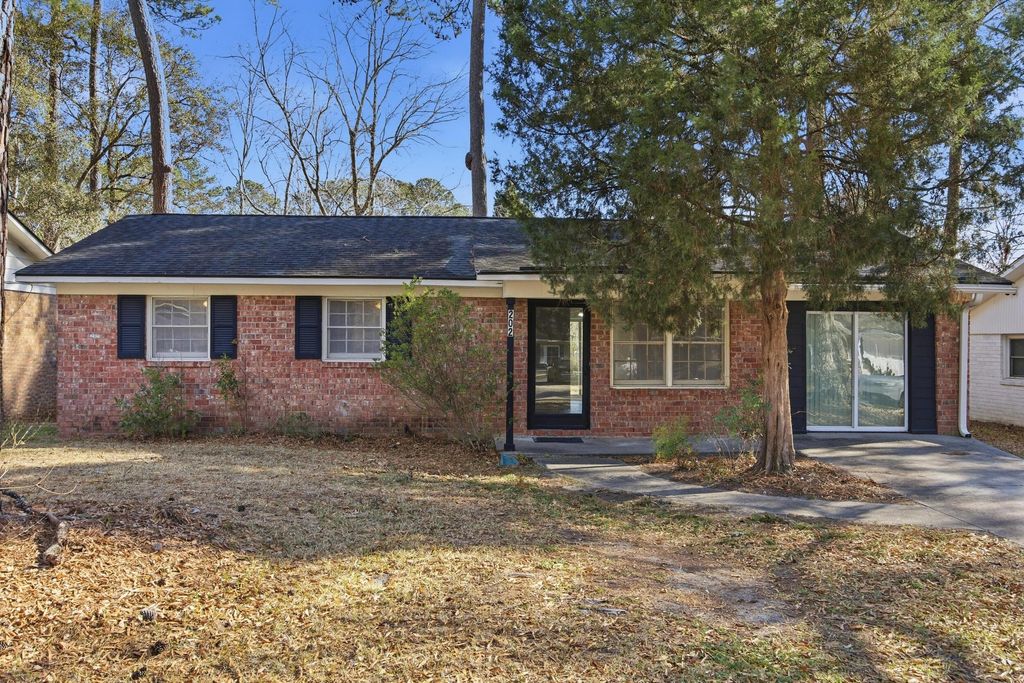 202 Elliott Drive, Ladson, SC 29456