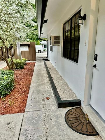 1240 NE 12th Ave 1-5, Fort Lauderdale, FL 33304