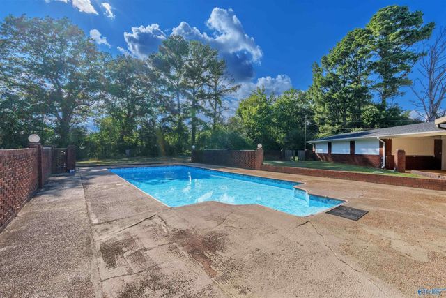 5580 County Road 200, Florence, AL 35633