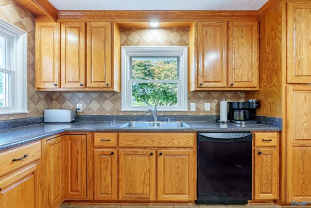 5580 County Road 200, Florence, AL 35633