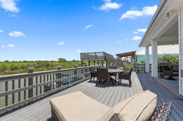 5321 Brigantine Cay Court, Texas City, TX 77590