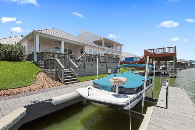 5321 Brigantine Cay Court, Texas City, TX 77590