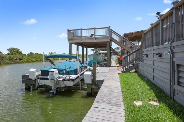 5321 Brigantine Cay Court, Texas City, TX 77590