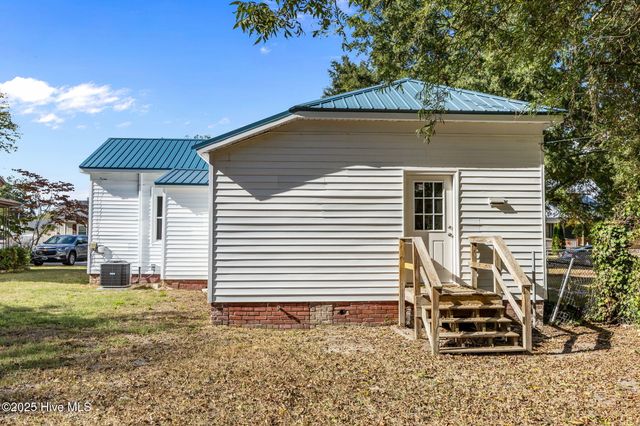 505 W Walnut Street, Tarboro, NC 27886