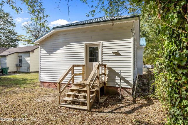 505 W Walnut Street, Tarboro, NC 27886