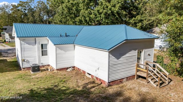 505 W Walnut Street, Tarboro, NC 27886