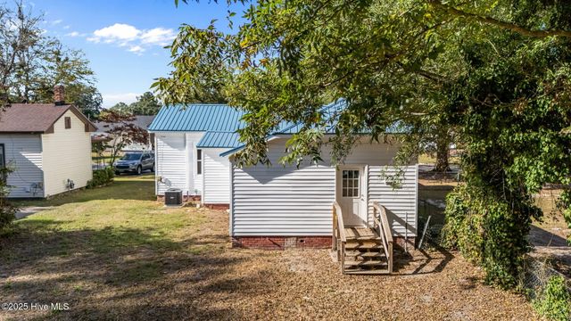 505 W Walnut Street, Tarboro, NC 27886