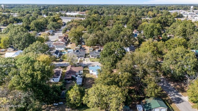 505 W Walnut Street, Tarboro, NC 27886