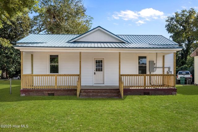 505 W Walnut Street, Tarboro, NC 27886