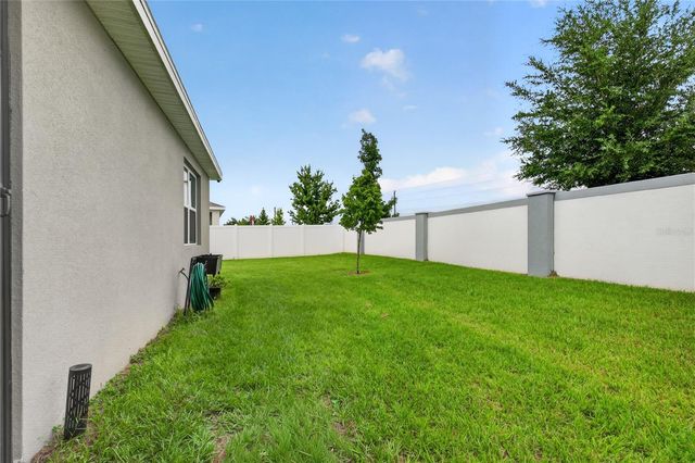 3625 SUBLETT LOOP, Tavares, FL 32778