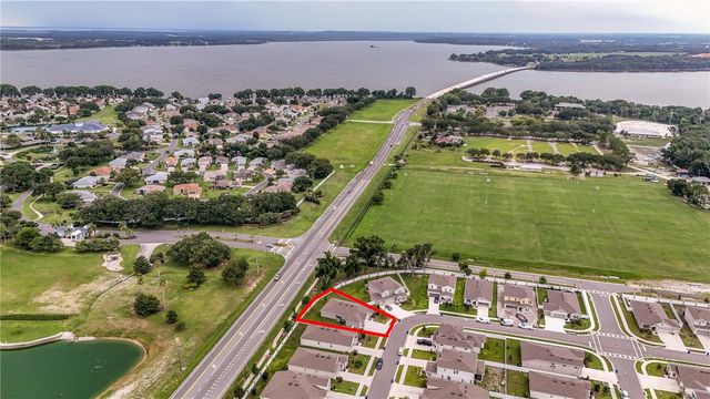 3625 SUBLETT LOOP, Tavares, FL 32778