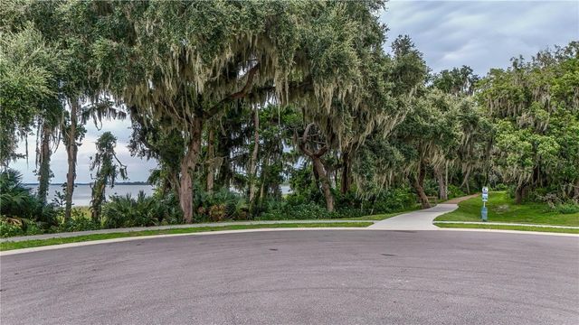3625 SUBLETT LOOP, Tavares, FL 32778