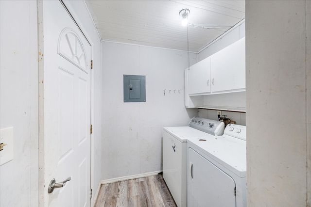 819 E Center Street, Monticello, IL 61856