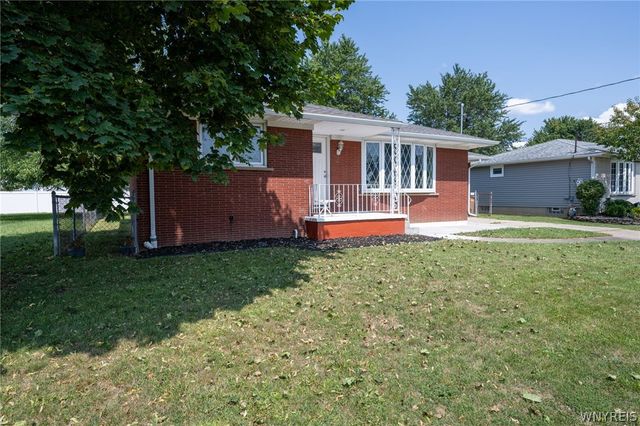 28 Evergreen Place, Cheektowaga, NY 14225