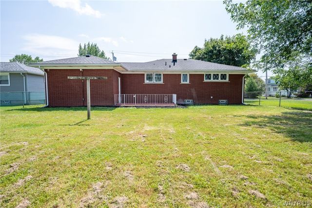 28 Evergreen Place, Cheektowaga, NY 14225