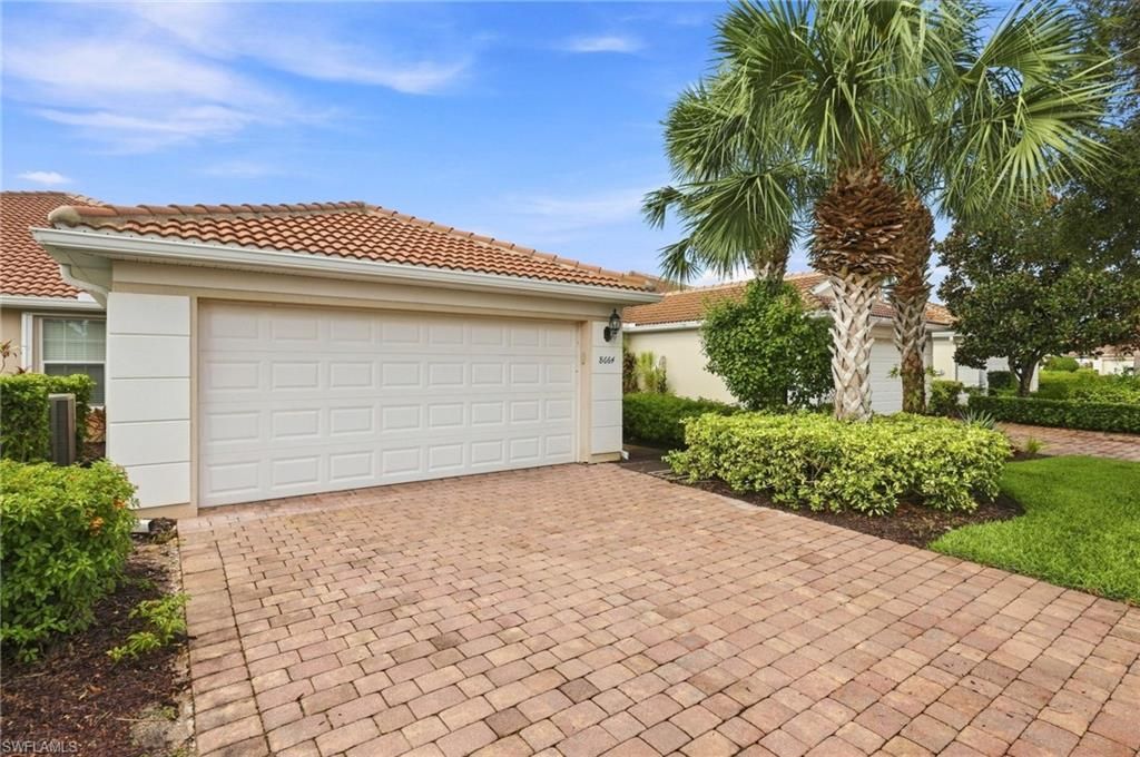 8664 Genova CT, NAPLES, FL 34114 — photo 2