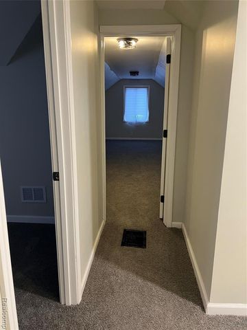 16744 Fenmore Street, Detroit, MI 48235