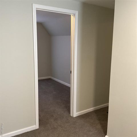 16744 Fenmore Street, Detroit, MI 48235