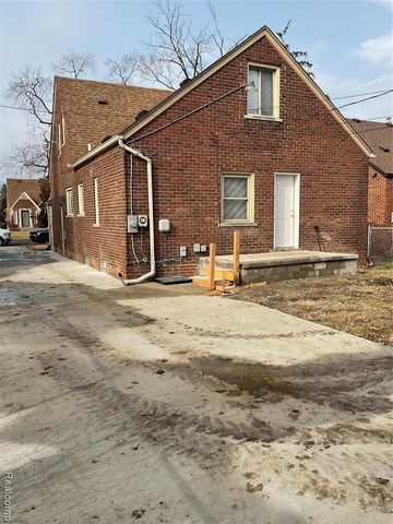 16744 Fenmore Street, Detroit, MI 48235