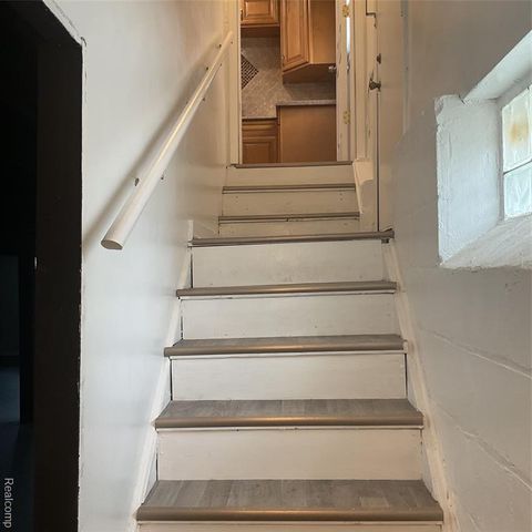 16744 Fenmore Street, Detroit, MI 48235