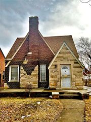 16744 Fenmore Street, Detroit, MI 48235