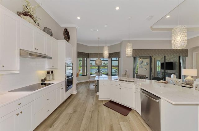 10800 WHISK FERN DRIVE, Venice, FL 34293