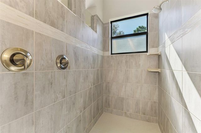 10800 WHISK FERN DRIVE, Venice, FL 34293