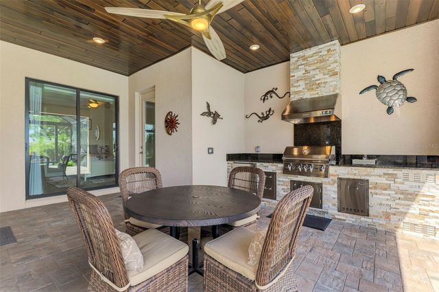 10800 WHISK FERN DRIVE, Venice, FL 34293