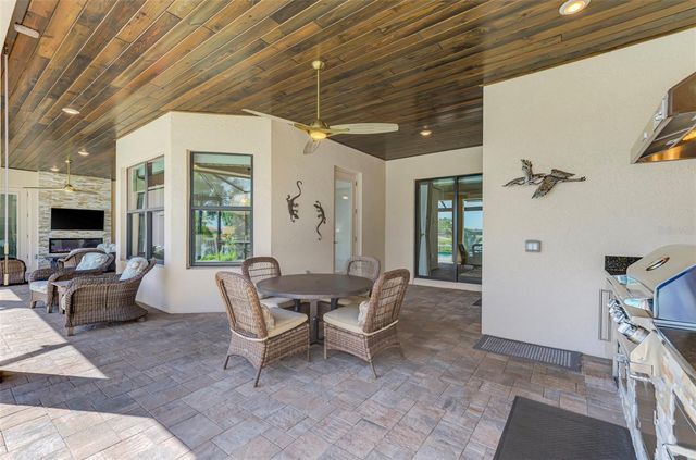10800 WHISK FERN DRIVE, Venice, FL 34293