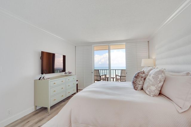 100 Ocean Trail Way Ph1, Jupiter, FL 33477