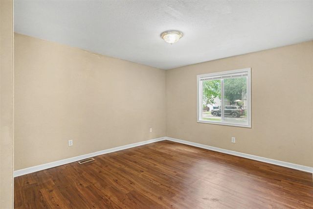 2409 Crozier Avenue, Muskegon, MI 49441