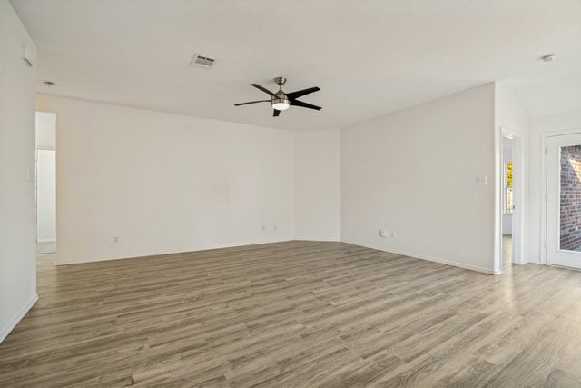 2815 Briarbrook Drive, Seagoville, TX 75159
