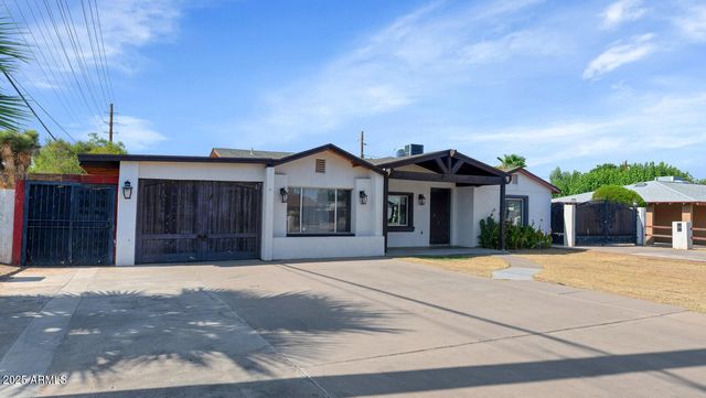 2303 W MARSHALL Avenue, Phoenix, AZ 85015