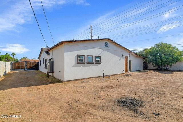 2303 W MARSHALL Avenue, Phoenix, AZ 85015
