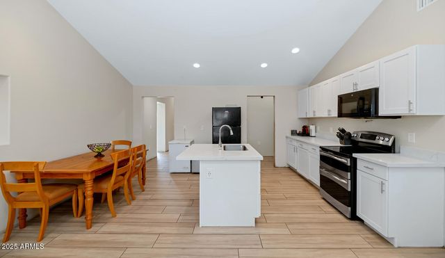 2303 W MARSHALL Avenue, Phoenix, AZ 85015