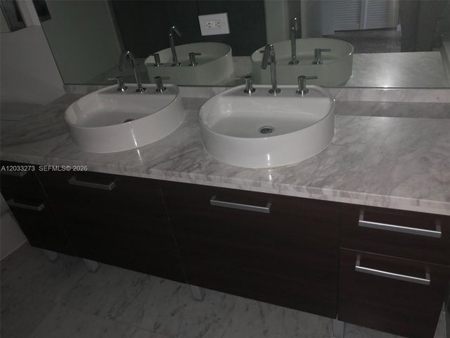 253 NE 2nd St 509, Miami, FL 33132