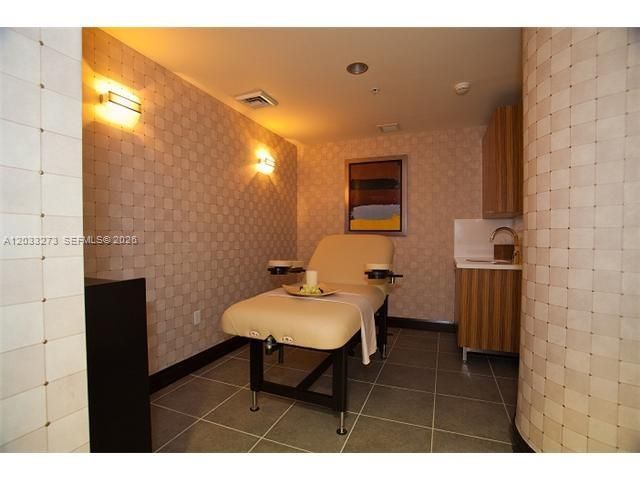253 NE 2nd St 509, Miami, FL 33132