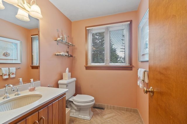 132 Williams Road, Concord, MA 01742